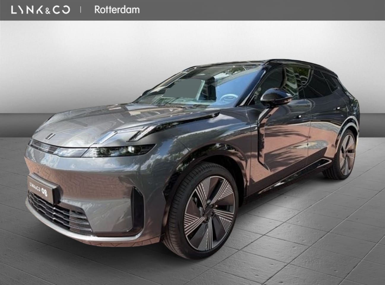 Lynk & Co 08 - | MORE| DEMO | RIJKLAAR | STOELMASSAGE + VENTILATIE | 200KM ELEC - AutoWereld.nl