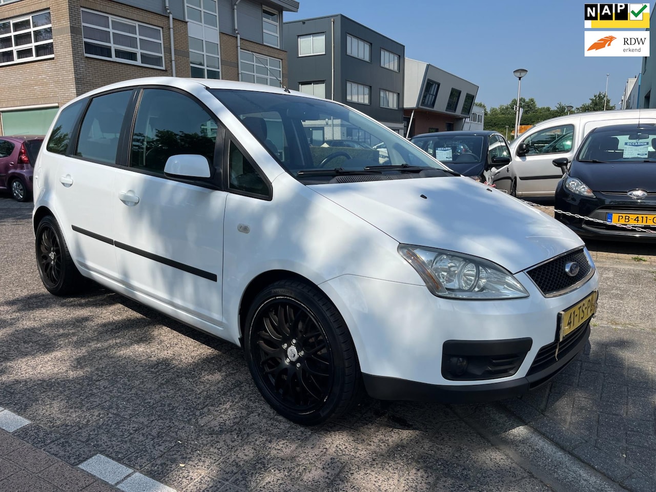 Ford Focus C-Max - 1.6-16V Trend zeer nette auto - AutoWereld.nl