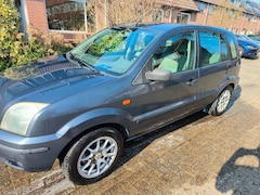 Ford Fusion - 1.6-16V Luxury