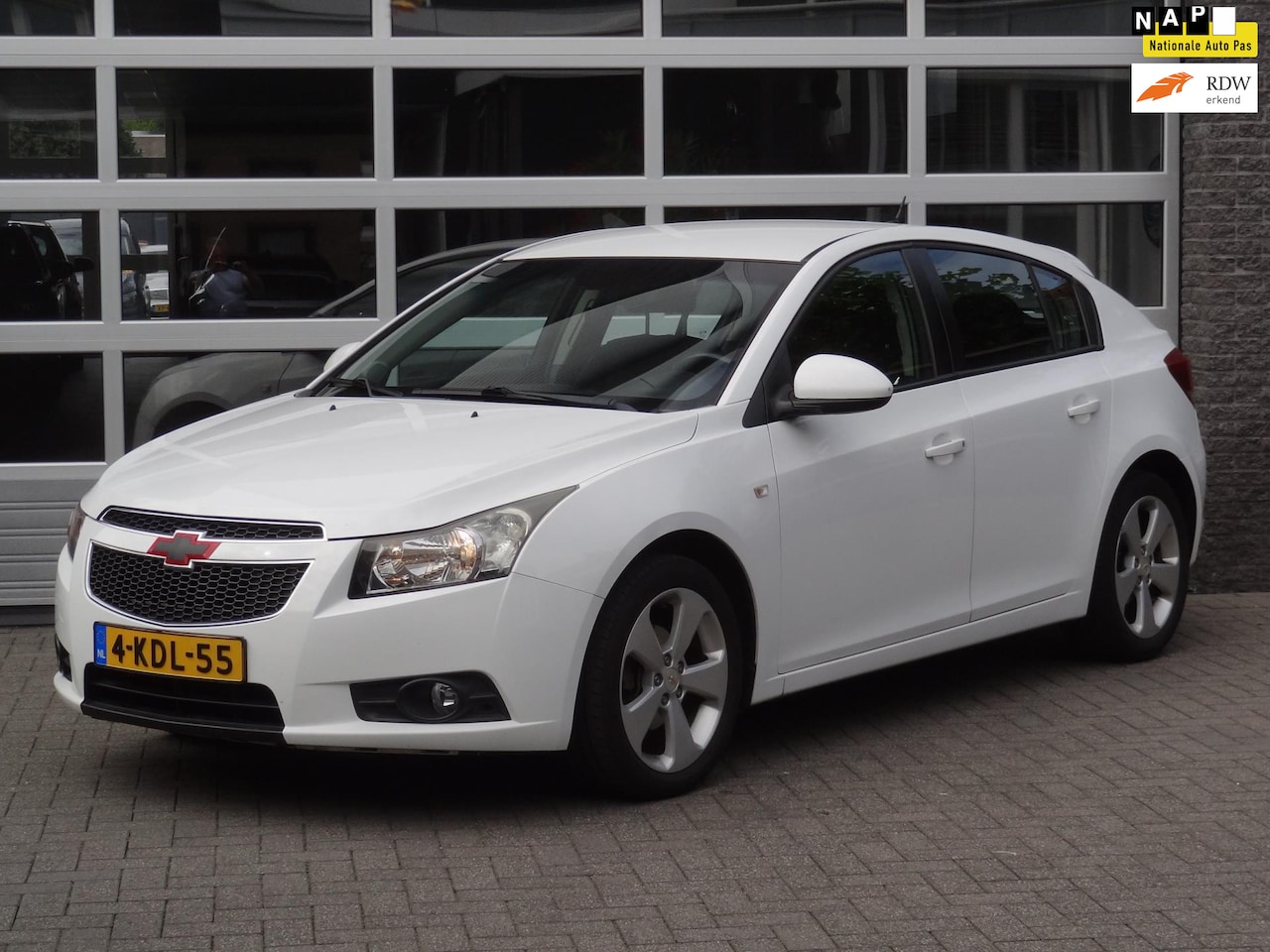 Chevrolet Cruze - 1.6 LT 1.6 LT , Airco, 5-deurs hatchback - AutoWereld.nl