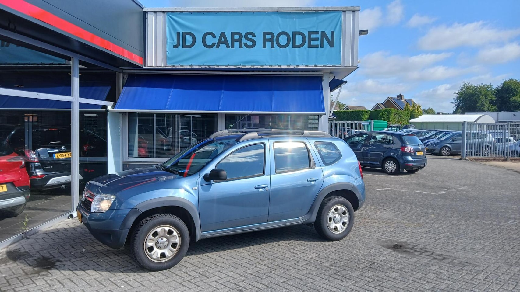 Dacia Duster - 1.6 Duster 2wd! Netjes! Nw banden! - AutoWereld.nl