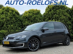 Volkswagen Golf - 1.4 TSI GTE Connect*Camera*Carplay*18 inch