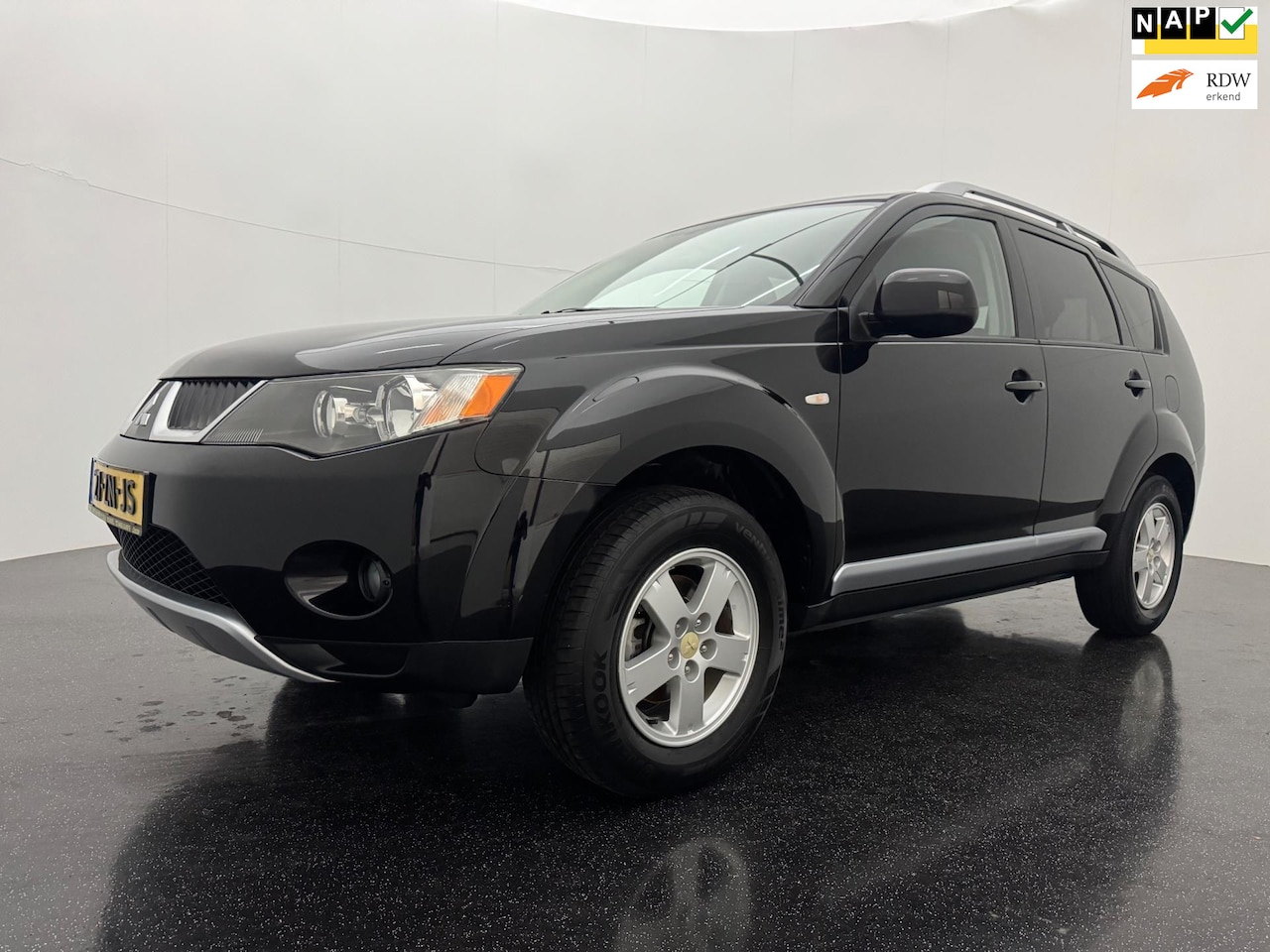 Mitsubishi Outlander - 2.4 Intro Edition 2WD Trekhaak/Airco - AutoWereld.nl