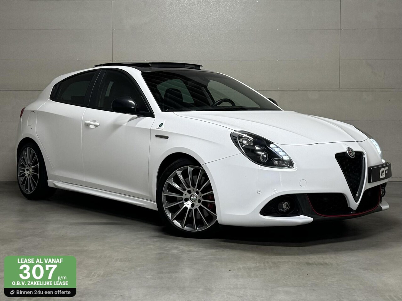 Alfa Romeo Giulietta - 1.750 Turbo Veloce Pano Stoelver. Leer NAP - AutoWereld.nl