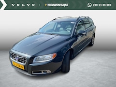 Volvo V70 - 2.0T Momentum | Trekhaak | Stoelverwarming | Dakrails | Parkeersensoren voor en achter | B