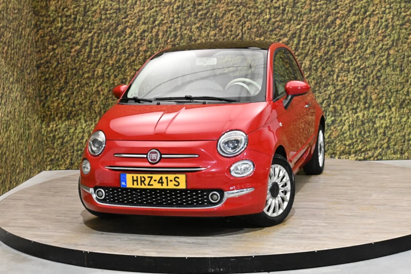 Fiat 500 - 1.2 Lounge | PDC | Cruise - AutoWereld.nl
