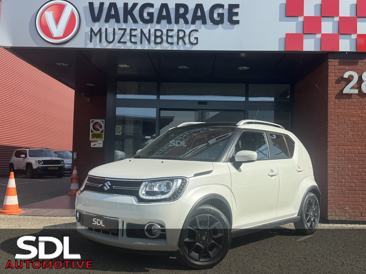 Suzuki Ignis - 1.2 Stijl // CAMERA // NAVI // CRUISE // CLIMA // LED // STOELVERWARMING // - AutoWereld.nl