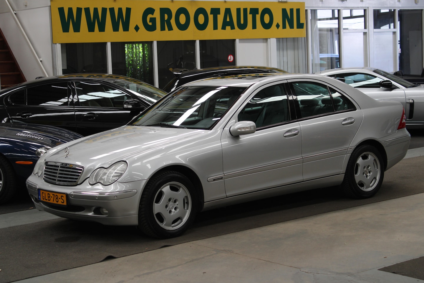 Mercedes-Benz C-klasse - 240 Elegance Automaat Airco, Cruise control, Parkeersensoren - AutoWereld.nl