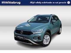 Volkswagen T-Roc - 1.5 TSI 150pk Life DSG Automaat / Navigatie / APP Connect / LED / LM velgen / Camera / Par