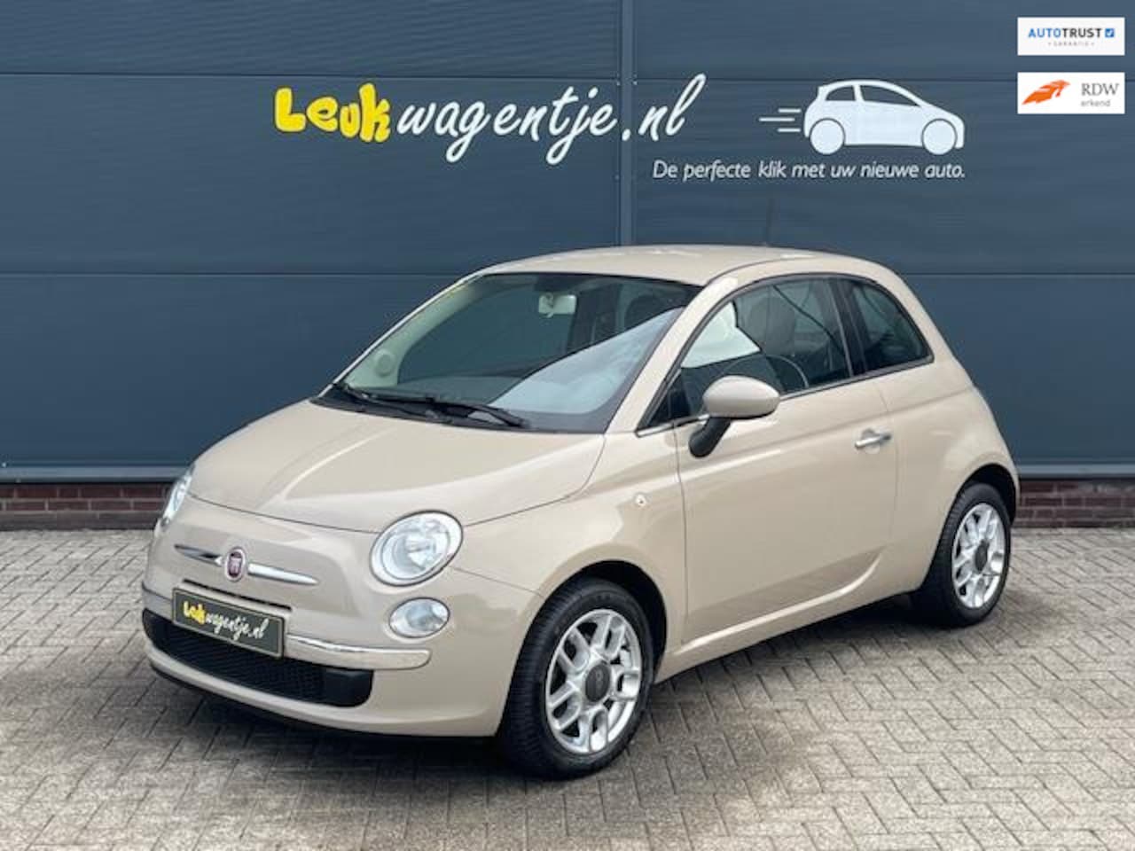 Fiat 500 - 1.2 Lounge *cappuccino *climate *p-sensor *sportvelgen - AutoWereld.nl