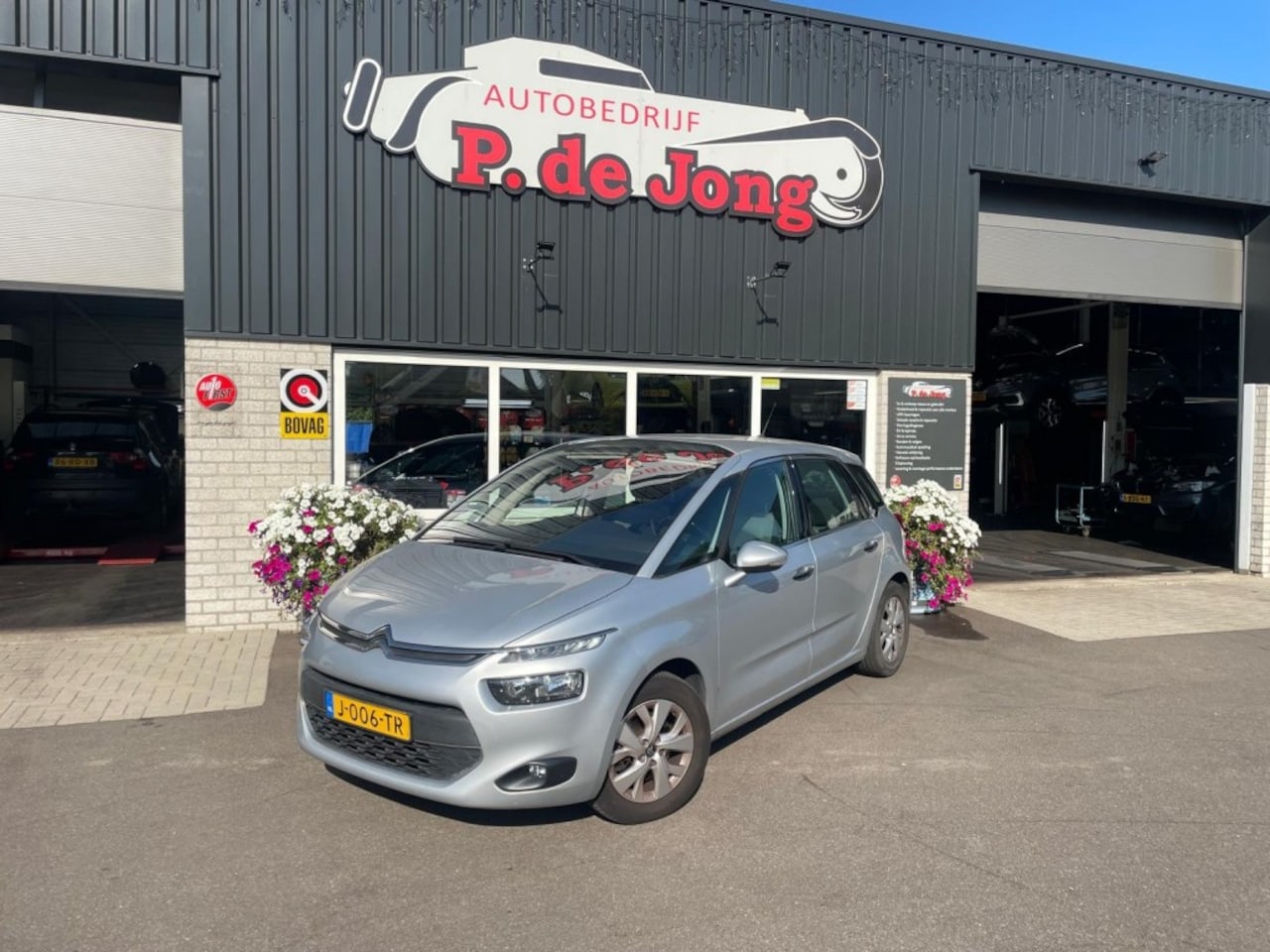 Citroën C4 - 1.6 E-THP INTENSIVE Automaat! Grote beurt gehad + Nieuwe apk! - AutoWereld.nl