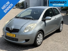 Toyota Yaris - 1.3 VVTi Sol , NWE APK, AIRCO, DEGELIJK EN BETROUWBAAR