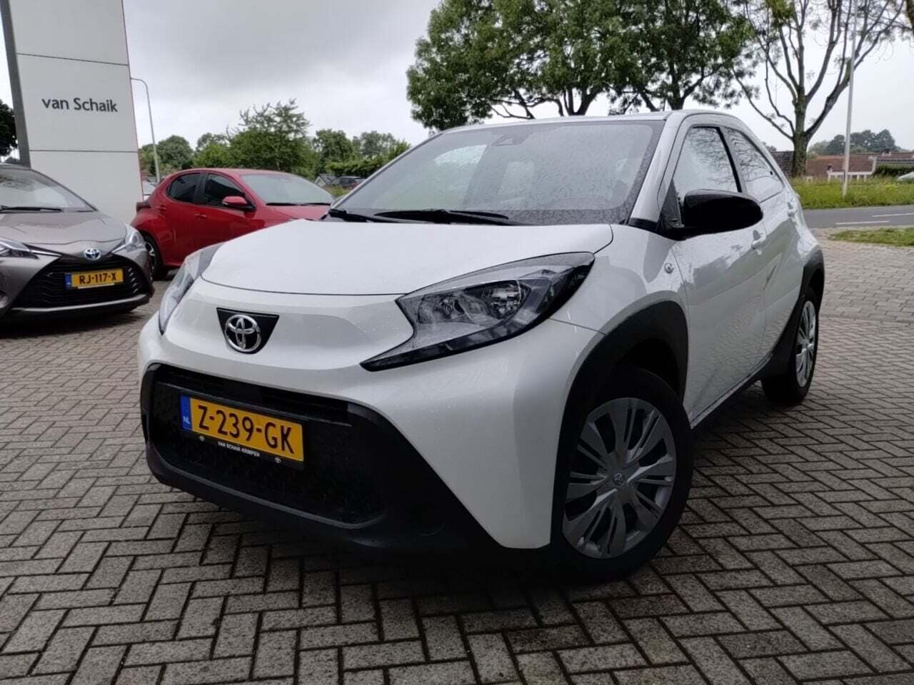 Toyota Aygo X - 1.0 VVT-i MT play 1.0 VVT-i MT Play - AutoWereld.nl