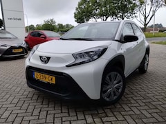 Toyota Aygo X - 1.0 VVT-i MT Play | Apple & Android Carplay | Camera | NL-auto