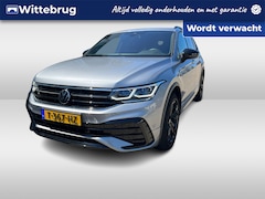 Volkswagen Tiguan Allspace - 1.5 TSI 150PK R-Line Business 7p. / R-Line Interieur + Extrerieur / Panoramadak / LED Matr