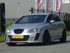 SEAT Leon - 2.0 FSI SPORT POPS&BANGS CLIMA/CRUISE/APK 08-2026