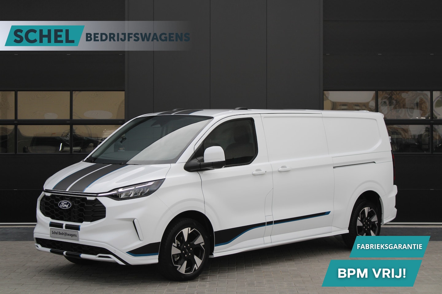 Ford Transit Custom - 300 2.0 TDCI L2H1 Sport 170pk - 2x Schuifdeur - Trekhaak - ACC - 19'' LM Velgen - 70L Tank - AutoWereld.nl