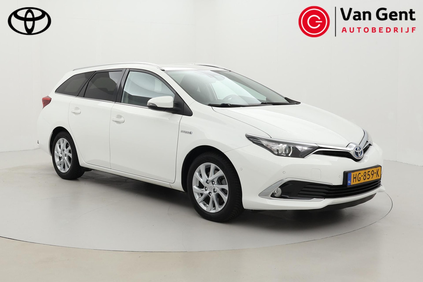 Toyota Auris Touring Sports - 1.8 Hybrid Executive | Navigatie | Stoelverwarming | Parkeersensoren | Keyless | Cruise Co - AutoWereld.nl