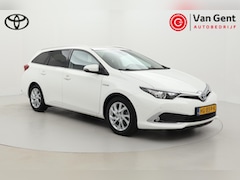 Toyota Auris Touring Sports - 1.8 Hybrid Executive | Navigatie | Stoelverwarming | Parkeersensoren | Keyless | Cruise Co