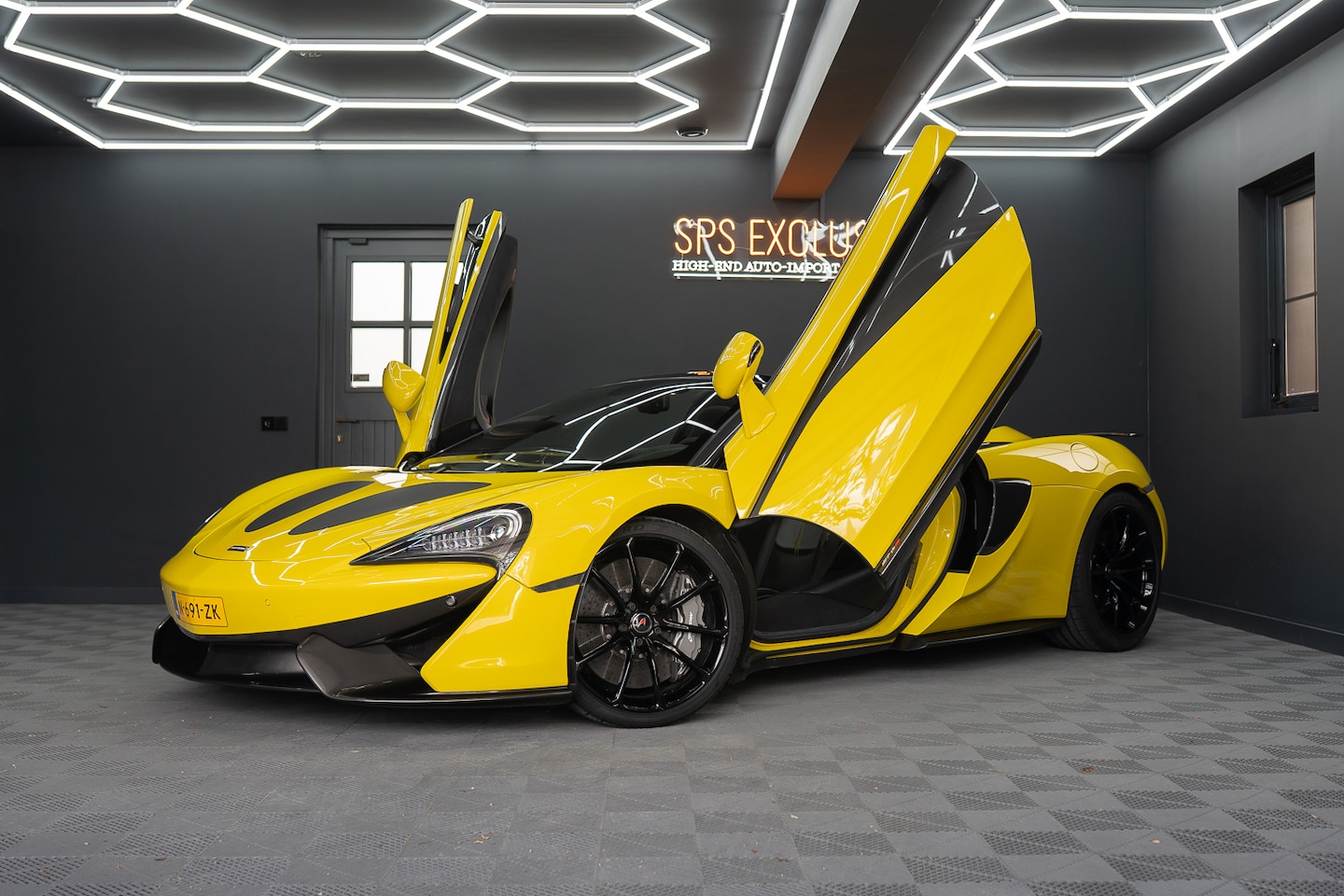 McLaren 570S Spider - 570S / Lift / Keramisch / Novitec / Elite paint / Memory / Bowers & Wilkins / Soft close / - AutoWereld.nl