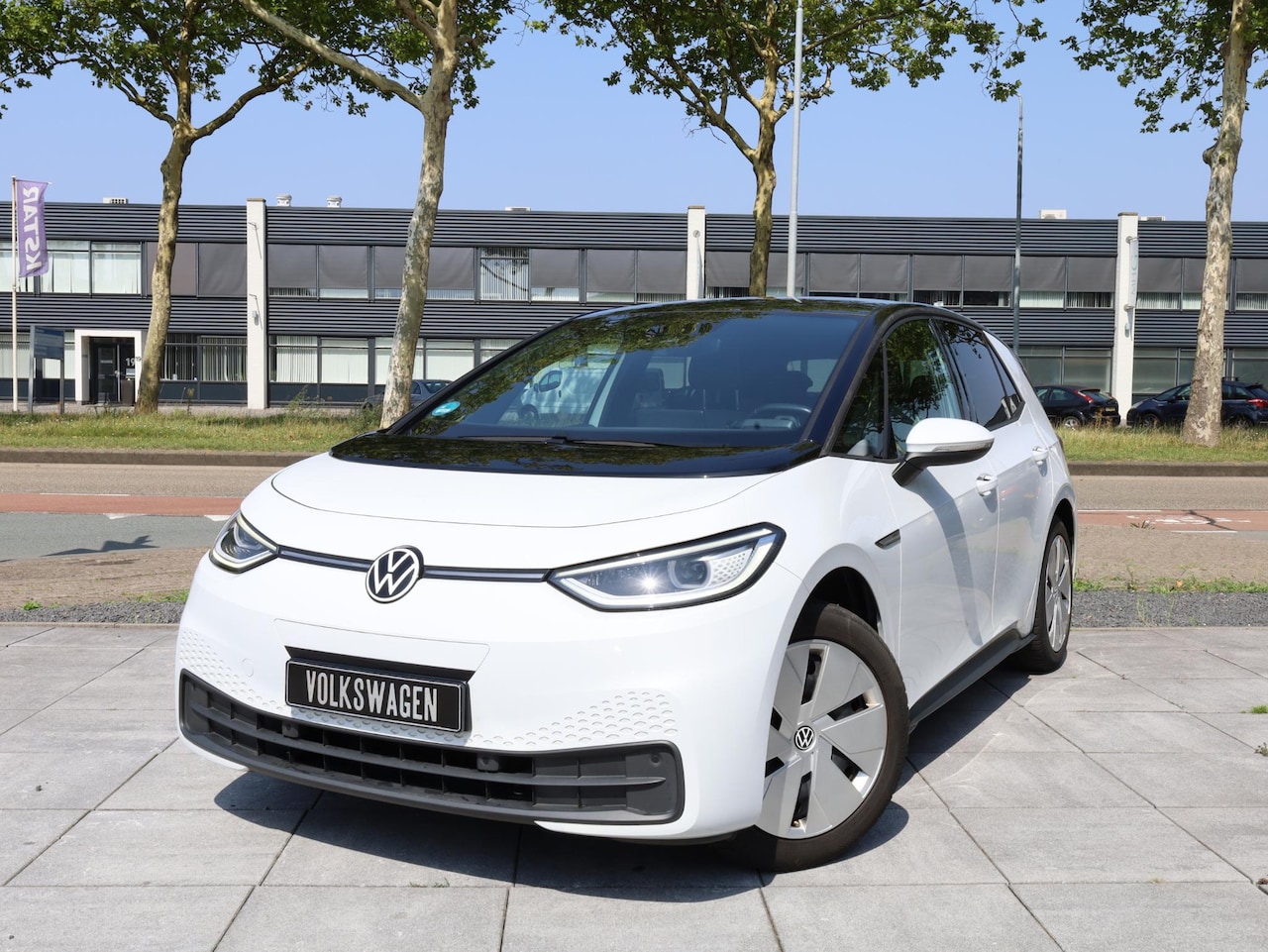 Volkswagen ID.3 - Pro 58 kWh 150KW | Panodak | Warmtepomp | IQ Light Matrix | Keyless | Achteruitrijcamera | - AutoWereld.nl