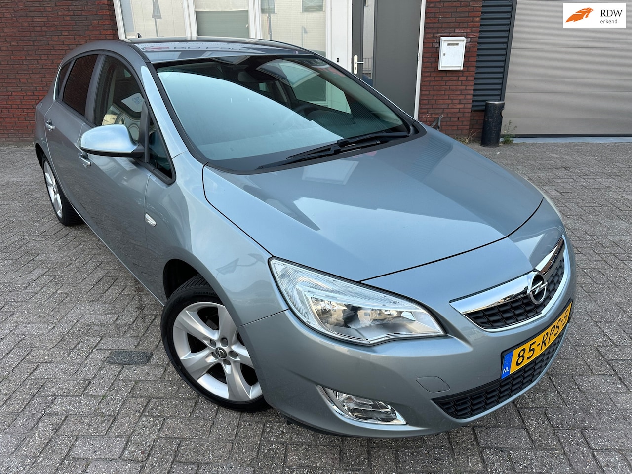 Opel Astra - 1.4 Turbo Edition / Navi / PDC / Cruise / Airco / LM / NAP - AutoWereld.nl