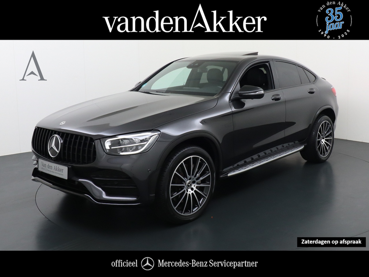 Mercedes-Benz GLC-klasse Coupé - 300e AMG // Trekhaak // Schuifdak // Memory // 360 Camera // Distronic // 20 Inch // Sfeer - AutoWereld.nl