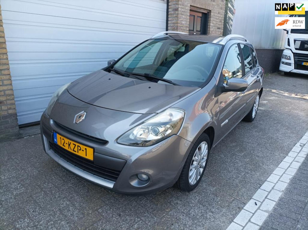 Renault Clio Estate - 1.2 TCE Airco/Cruise Nieuwe Distributie APK 8-2026 - AutoWereld.nl