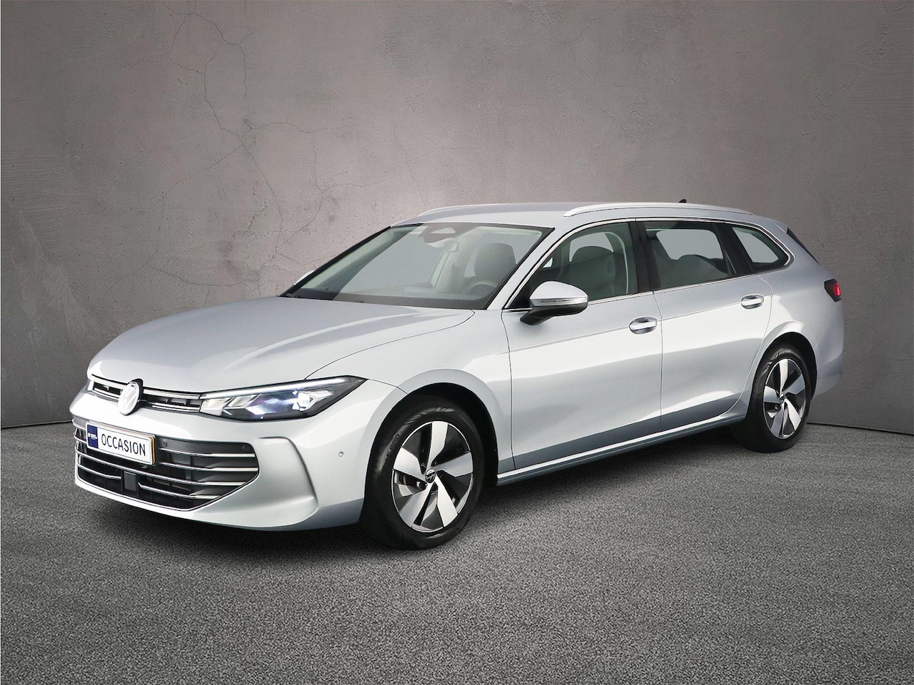 Volkswagen Passat Variant - Business 1.5 eTSI 150pk DSG Automaat Trekhaak, Adaptive cruise control, Achteruitrijcamera - AutoWereld.nl