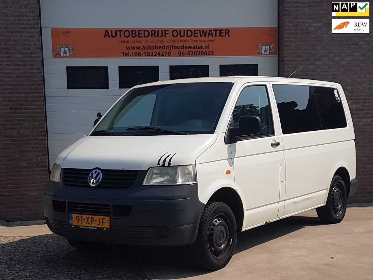 Volkswagen Transporter Kombi - 1.9 TDI 300 Baseline 1.9 TDI 300 Baseline - AutoWereld.nl