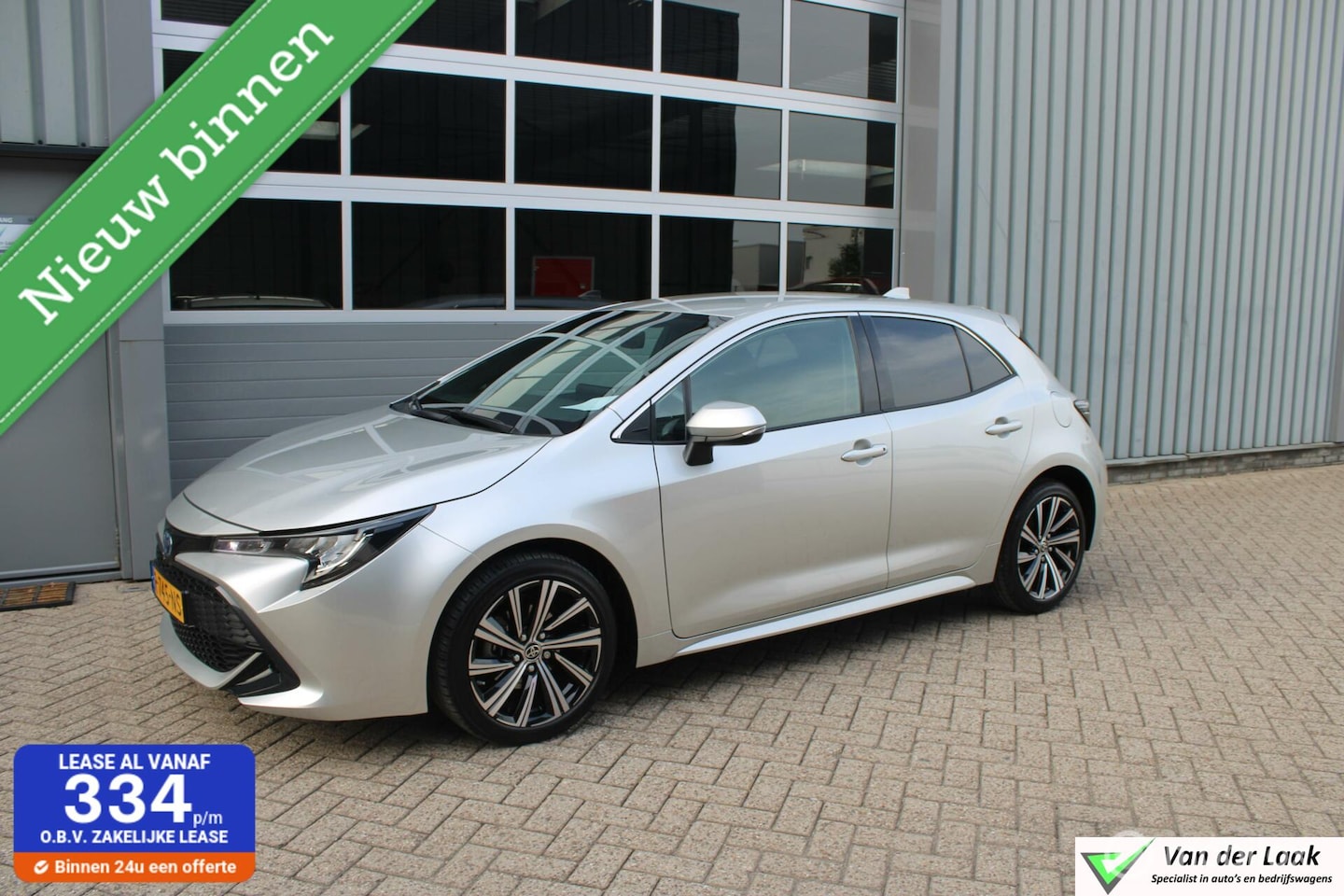 Toyota Corolla - 1.8 Hybrid Business Plus 1e Eigenaar | Boekjes | 26.056 KM. - AutoWereld.nl