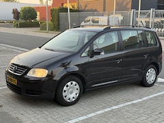 Volkswagen Touran - 1.6 Benzine 116PK 7-Zits Airco Bluetooth Cruise APK26