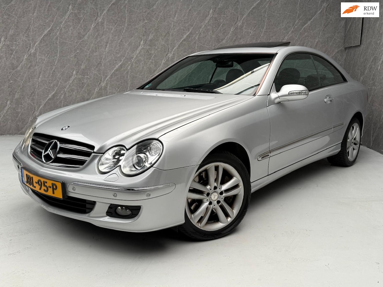 Mercedes-Benz CLK-klasse Coupé - 350 Elegance 272 PK / AUT / APK - AutoWereld.nl