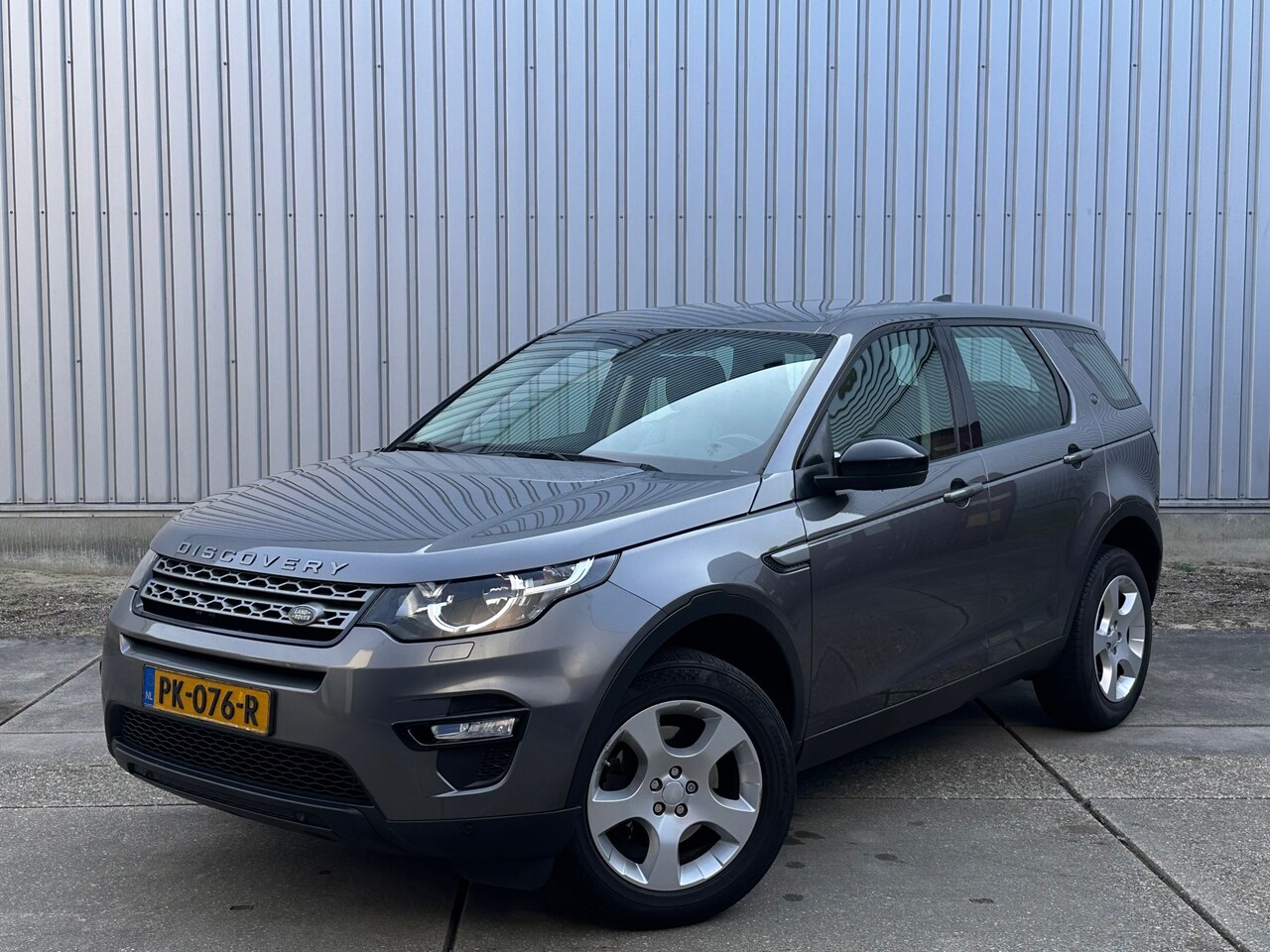 Land Rover Discovery Sport - 2.0 eD4 E-Capability Urban Series N.A.P. - AutoWereld.nl