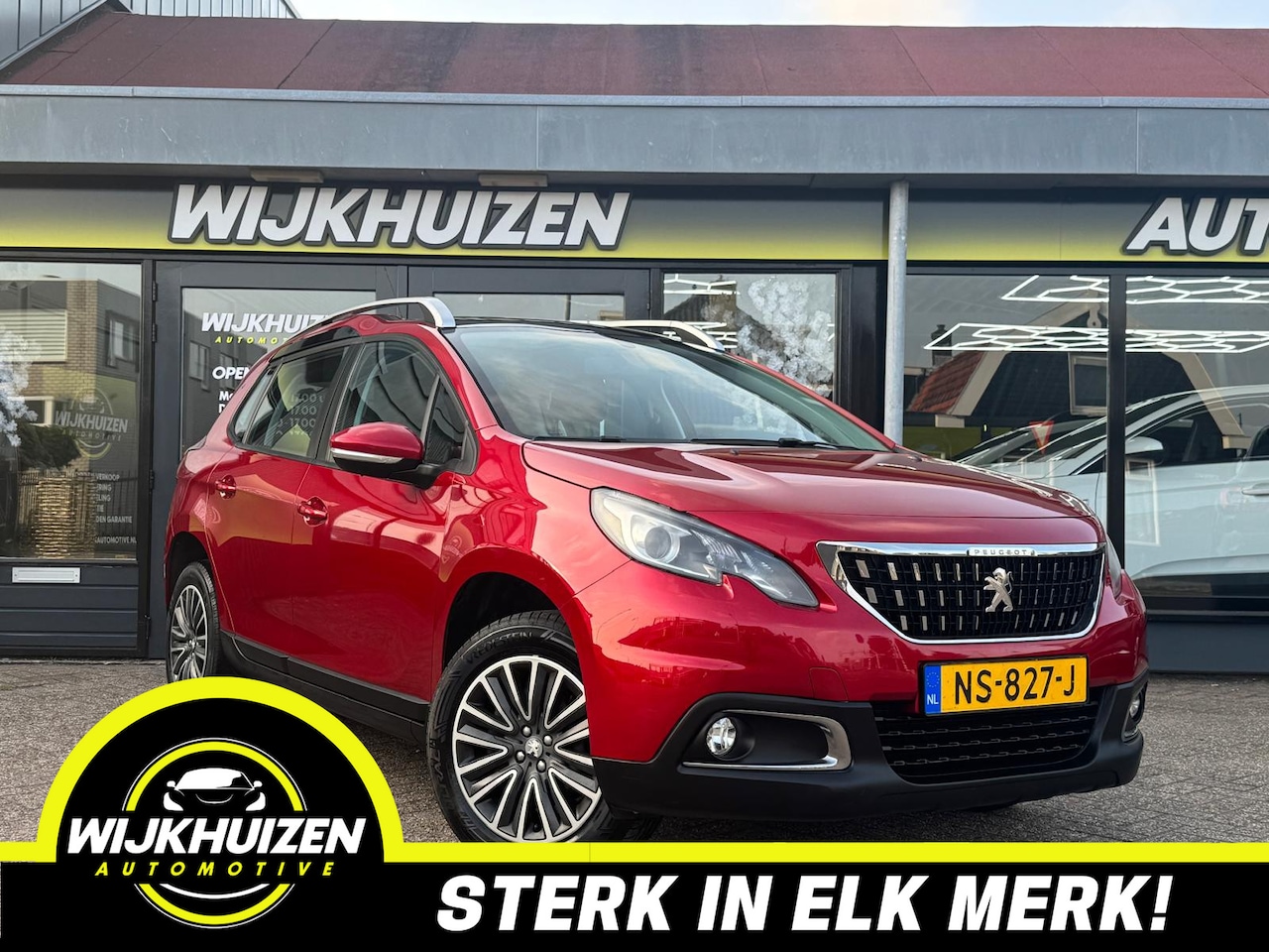 Peugeot 2008 - 1.2 PureTech Blue Lion met Panorama dak !!! Navigatie !!! Cruise !!! - AutoWereld.nl
