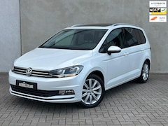 Volkswagen Touran - 1.2 TSI Highline 7P Carplay ACC Trekh Climate