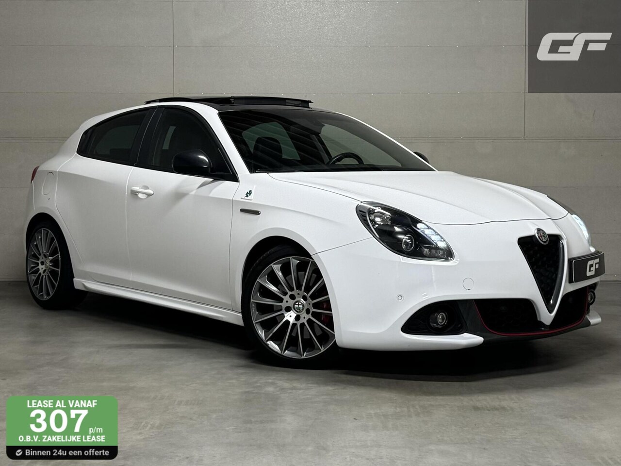 Alfa Romeo Giulietta - 1.750 Turbo Veloce Pano Stoelver. Leer NAP - AutoWereld.nl