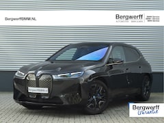 BMW iX - xDrive40 - Sportpakket - Pano - Trekhaak - Soft Close - Driving Ass Prof - Lasers
