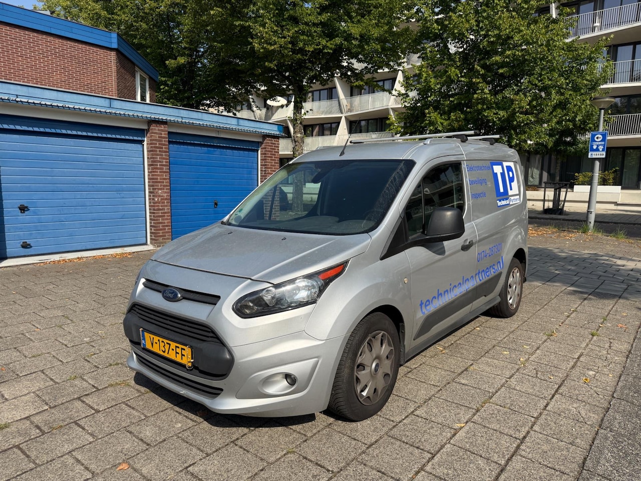 Ford Transit Connect - 1.5 TDCI 3pers Airco Cruise 1-Eigenaar - AutoWereld.nl