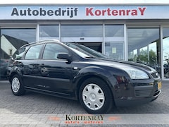 Ford Focus Wagon - 1.6-16V Trend airco/trekhaak/apk