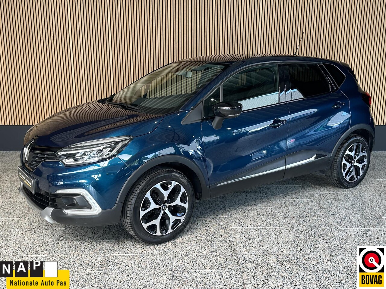 Renault Captur - 1.2 TCe Intens NL auto | Trekhaak | Navi | Climate controle - AutoWereld.nl