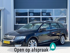 Skoda Octavia Combi - 1.6 TDI Businessline | Panoramadak | Half leder | Navi | PDC | Climate control | Stoelverw