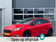 Ford Focus - 1.5 150pk Red Edition ST-line | Navi | PDC v+a | Sportstoelen | Cruise control | 18'' velg