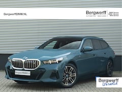 BMW i5 Touring - eDrive40 M-Sport - Onderstel Prof - Pano - Trekhaak - Bowers & Wilkins