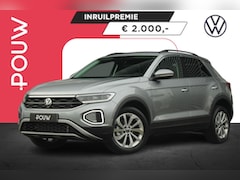 Volkswagen T-Roc - 1.5 TSI 150pk Life Edition | Assistance Pakket Plus | 17" Velgen
