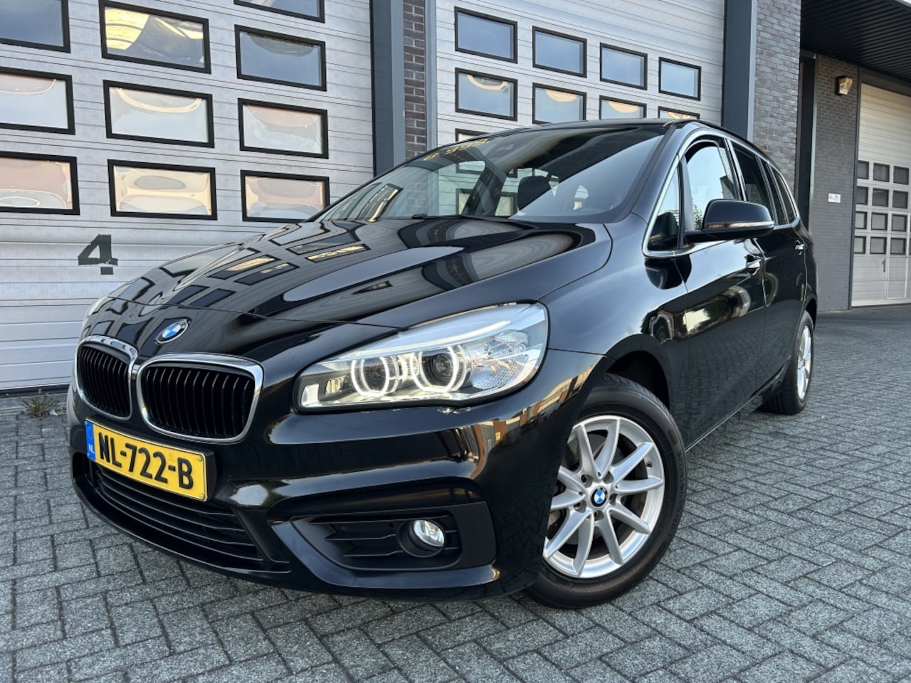 BMW 2-serie Gran Tourer - 218i Executive Rijdt als nieuw! NAP - AutoWereld.nl