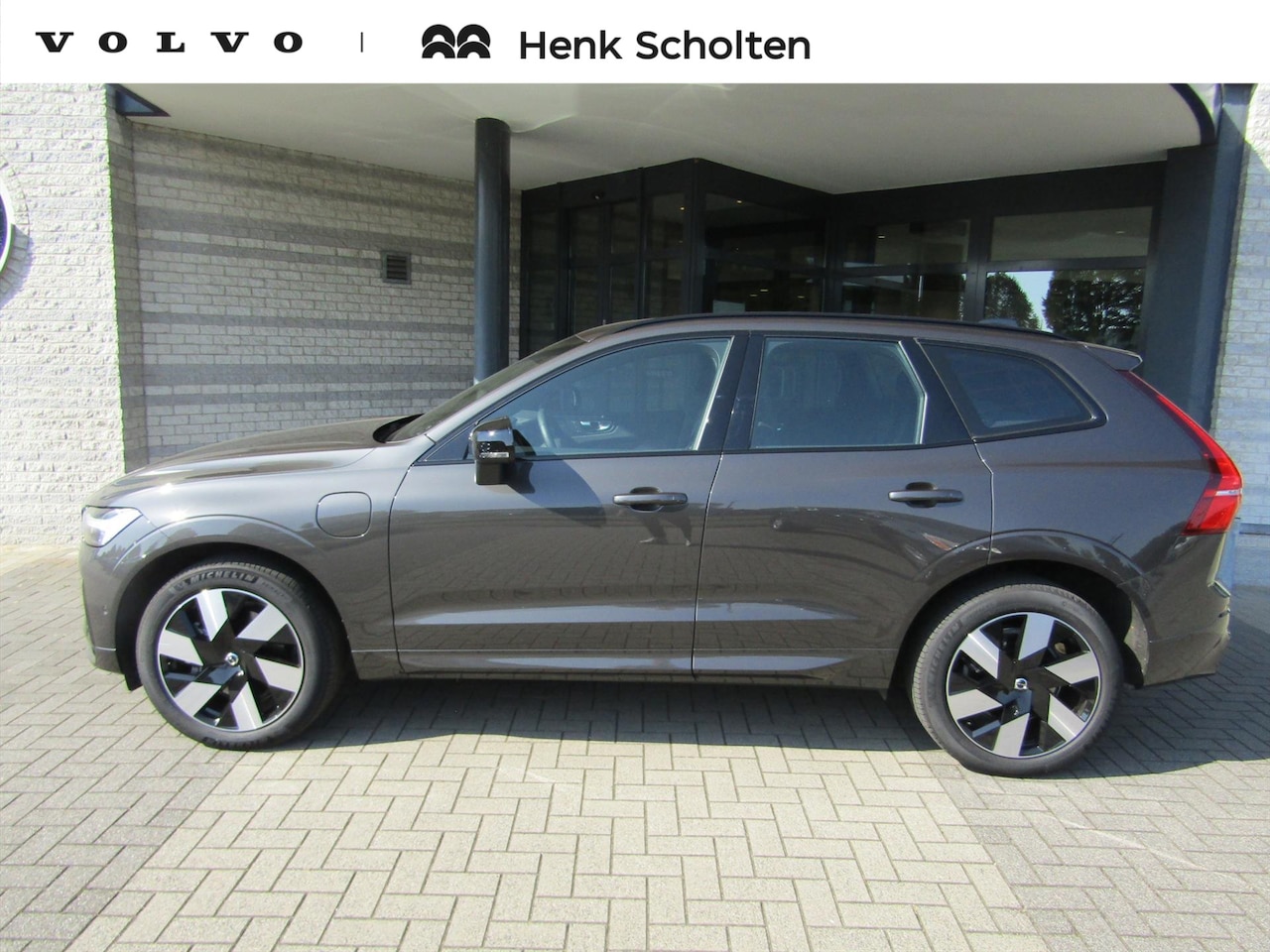 Volvo XC60 - T6 Plug-In Hybrid 350pk Aut AWD Ultimate Dark | - AutoWereld.nl