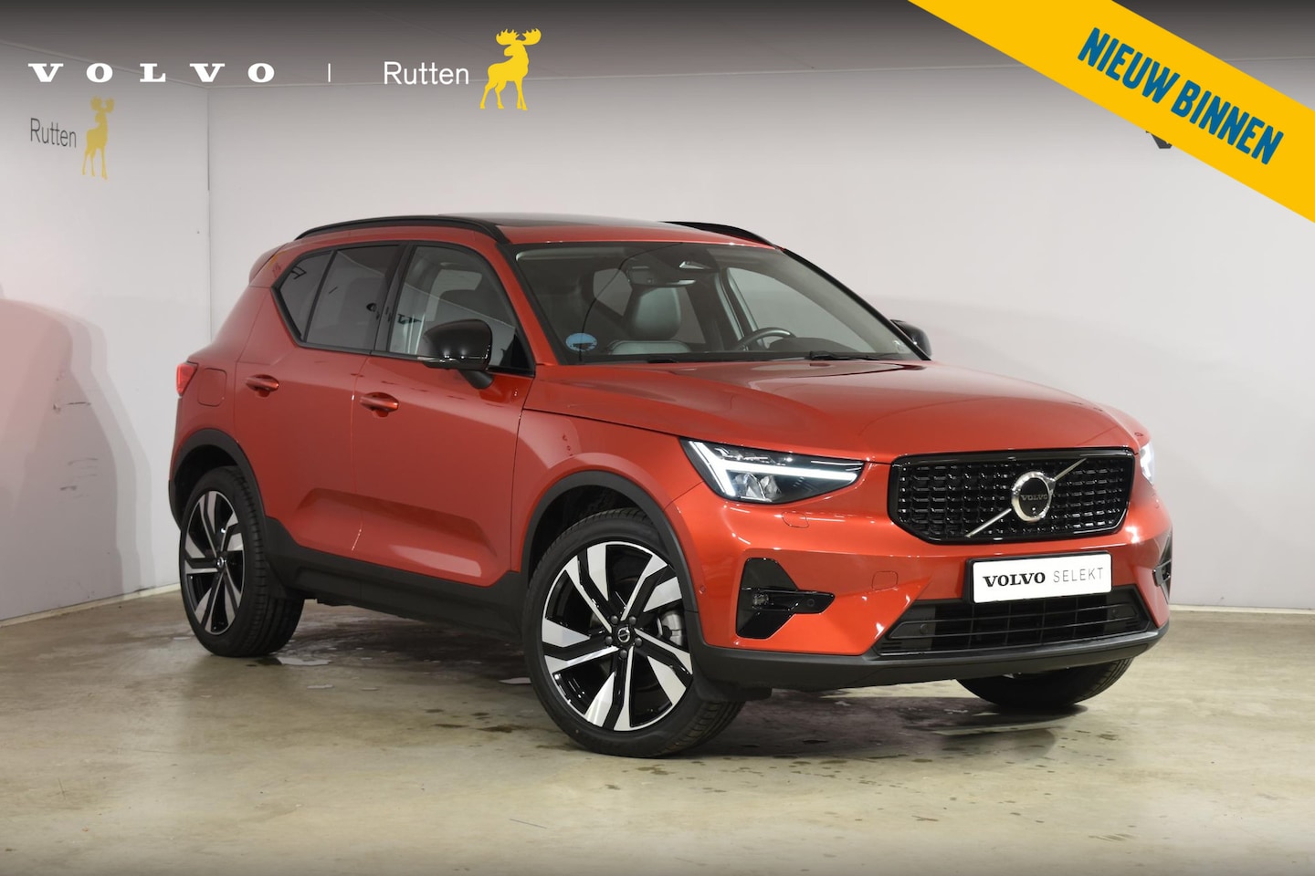Volvo XC40 - B4 211PK Automaat Ultimate Dark / Adaptieve Cruisecontrol / Elektr. schuifdak / Leer / Sto - AutoWereld.nl