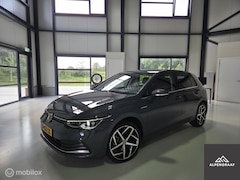 Volkswagen Golf - 1.5 eTSI Style Head-up|IQ LED|Dealeronderhouden