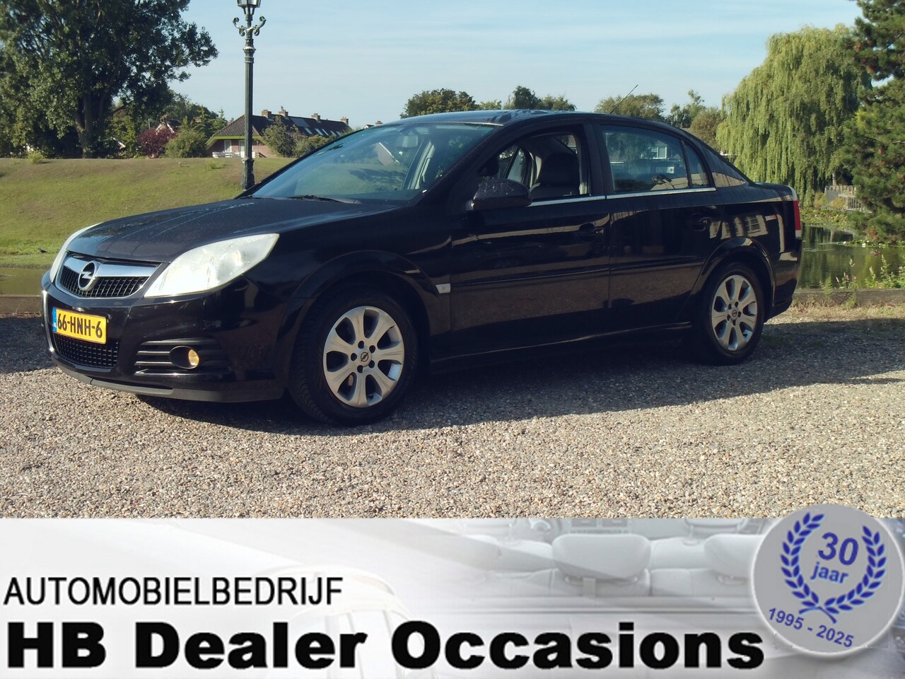 Opel Vectra - 1.6-16V Business - Airco - Navigatie - AutoWereld.nl